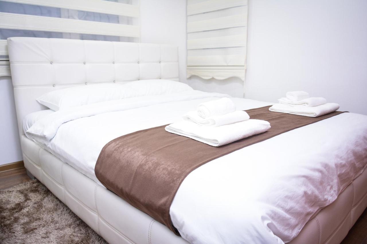 Korzo Prenociste Apartment Novi Pazar Bagian luar foto