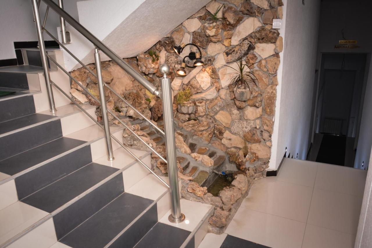 Korzo Prenociste Apartment Novi Pazar Bagian luar foto